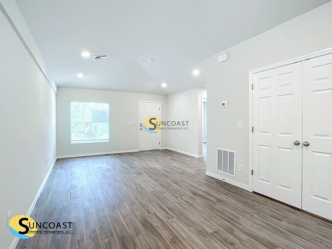 Photo - 6357 Spinnaker Blvd