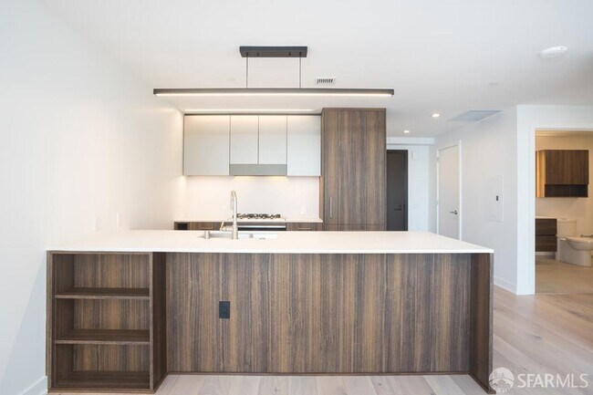 Photo - 280 Spear St