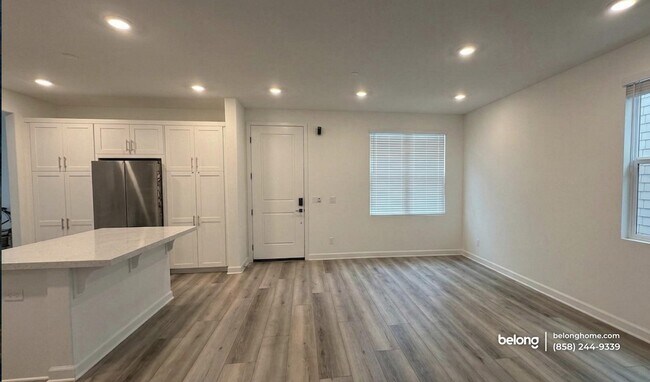 Photo - 1509 Painted Cave Ave