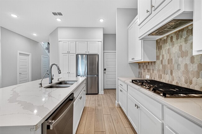 Building Photo - 151 Nightshade St