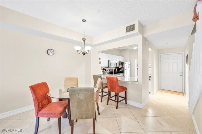 Photo - 1044 Woodshire Ln Unit B211