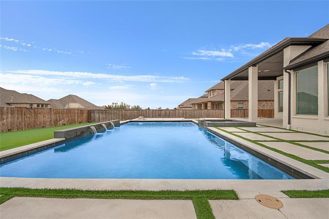 Photo - 1520 Chisholm Trail