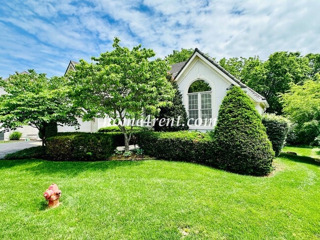 Photo - Exceptional 1.5 Story Home in the Prestigious Loch Lloyd Community!