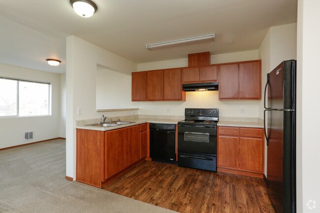 Studio - 600 SF