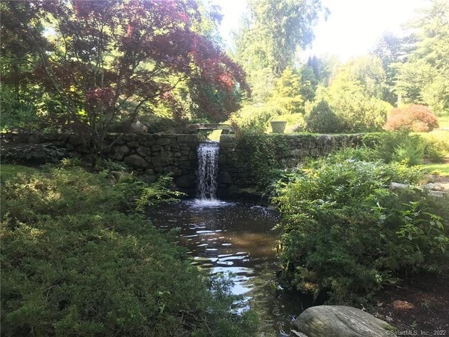 Photo - 8 Peabody Ln