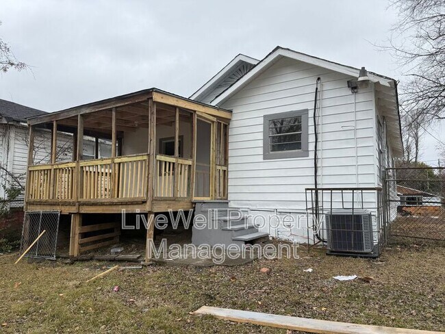 Photo - 353 16th Ave N