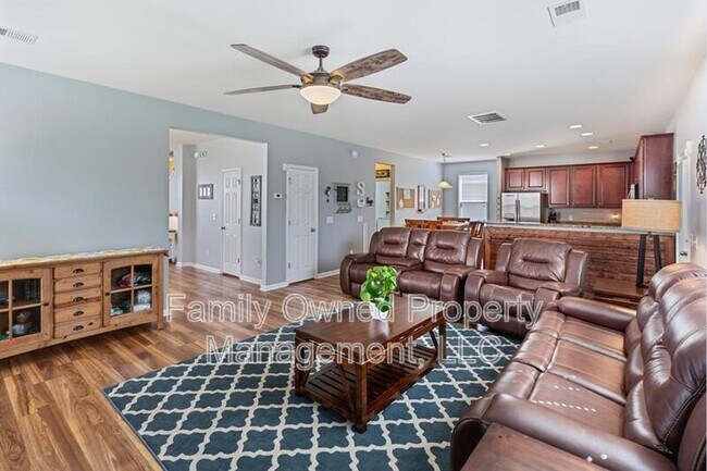 Photo - 159 Meadow Wood Rd