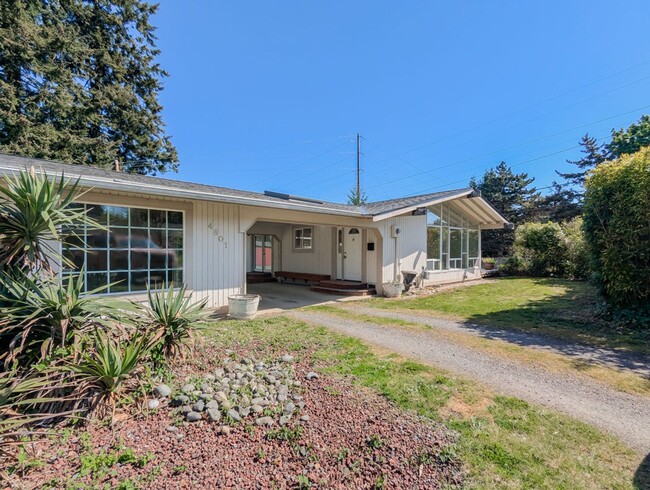 Move in ready 3 bed 2 bath rambler W/ new ... - Move in ready 3 bed 2 bath rambler W/ new ... Casa
