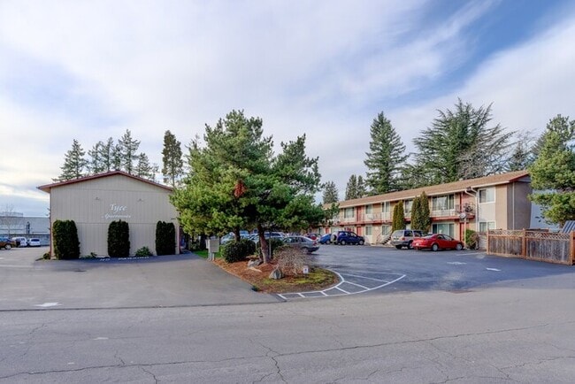 Building Photo - Look no Further, Tyee offers a SUPER 2bed/...