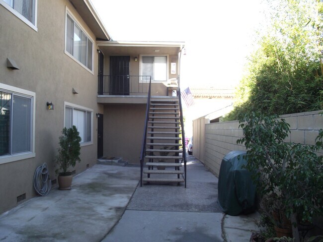 231 Grand Ave Unit 5
