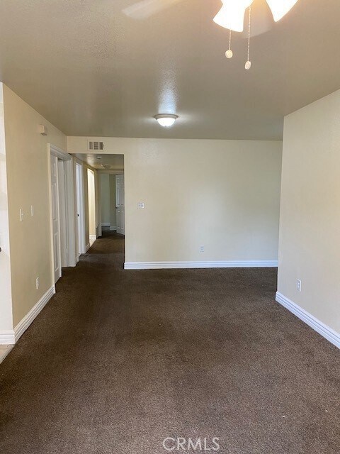 Photo - 650 E 81st St