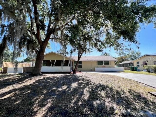 Photo - 424 Vannell St