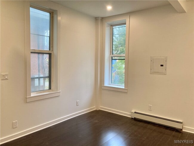 Photo - 58 Trinity Pl