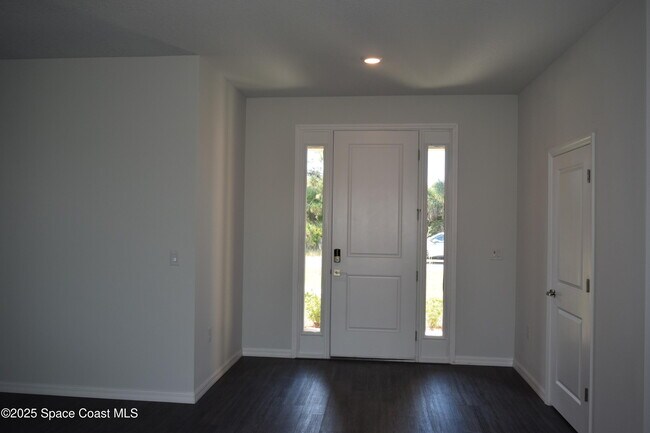 Photo - 3143 Fullerton Ave