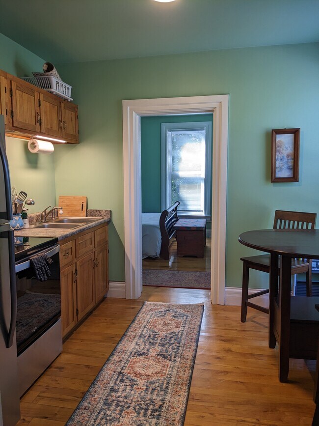 Photo - 423 Budd St Unidad C