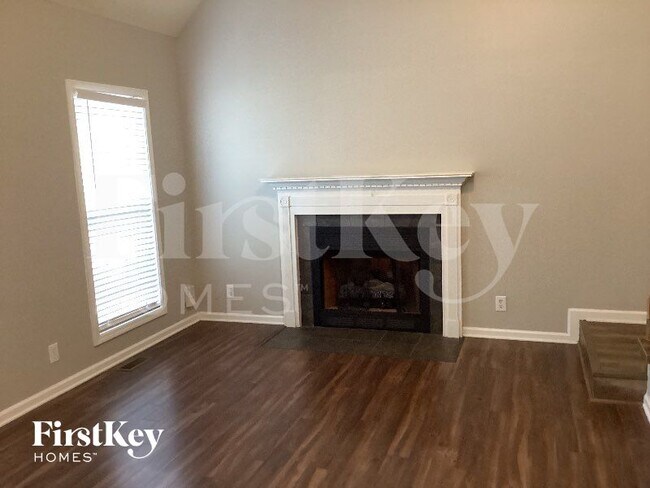 644 Foxfield Dr