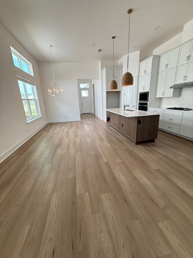 Photo - 5554 Lumber Ml Rd