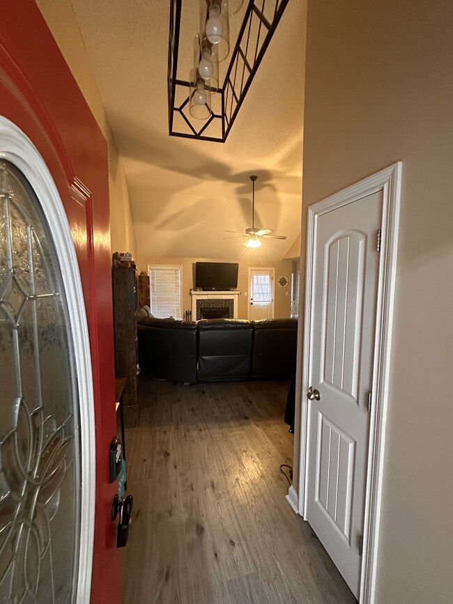 Photo - 1072 Cindy Jo Ct