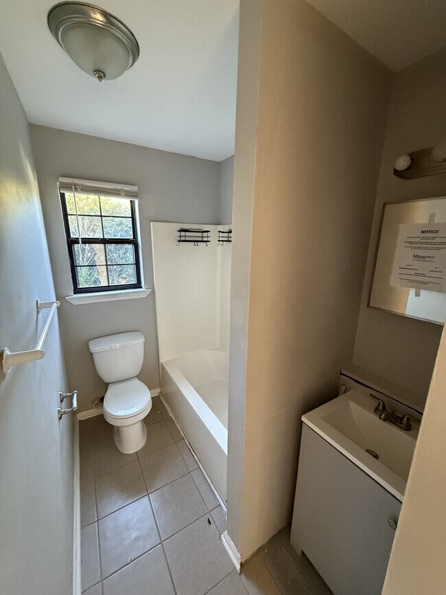 Photo - 3 Bed / 2 Bath Rental House in Sylacauga, AL