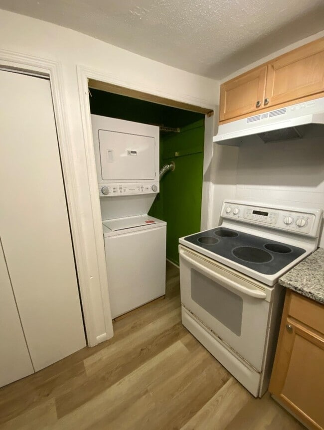 Photo - 1015 Richmond St