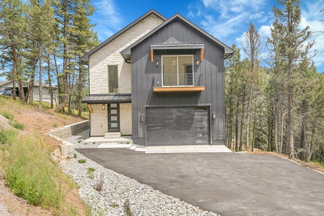 Building Photo - 28229 Juniper Dr Rental