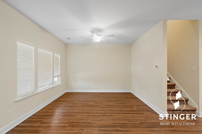 Photo - 204 Admiration Ave