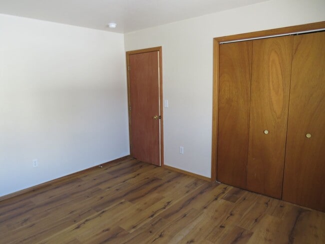 Photo - 2 Bedrooms 1 Bathroom 4 Plex - Belgrade
