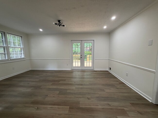 Photo - 3-Bedroom, 2.5-Bath House on Spacious Lot in west Athens, GA
