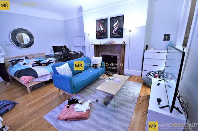 Photo - 589 Beacon St Unidad 4