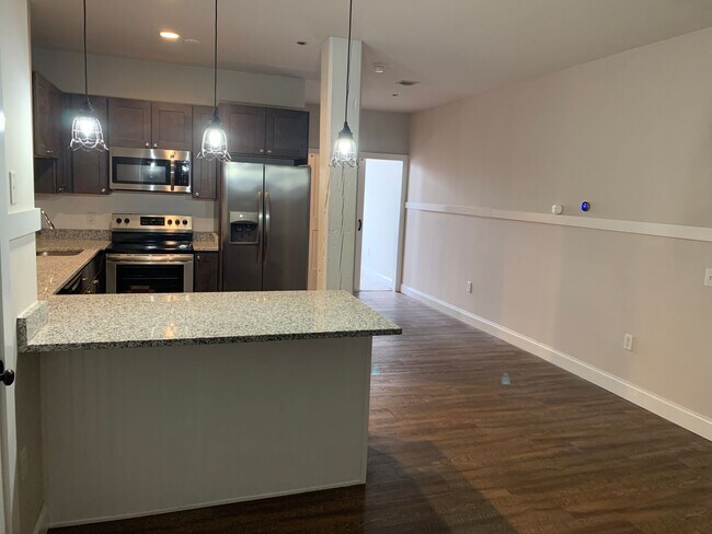 Photo - 238 N George St Unidad 204