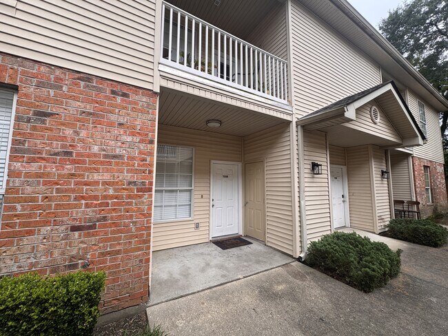 Photo - 900 Dean Lee Dr