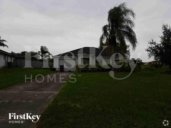 Building Photo - 7976 Indian Heights Dr Rental