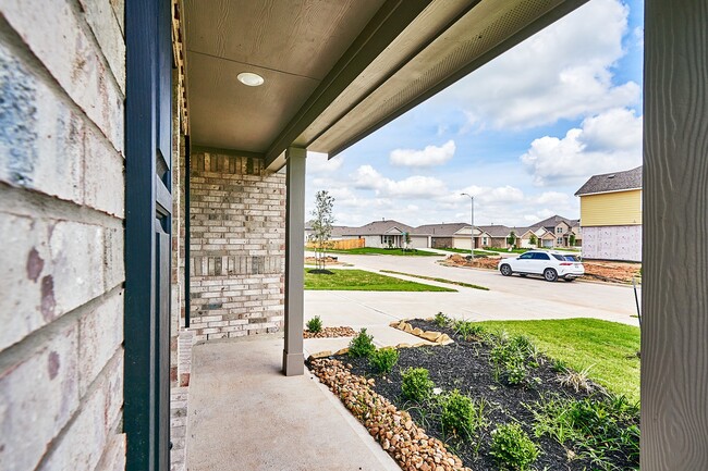Photo - 3323 Avary River Ln