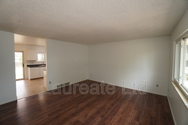 Photo - 11536 E Center Dr