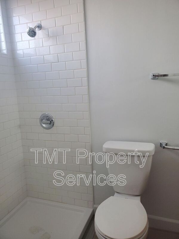 Photo - 9002 Salmon Falls Dr