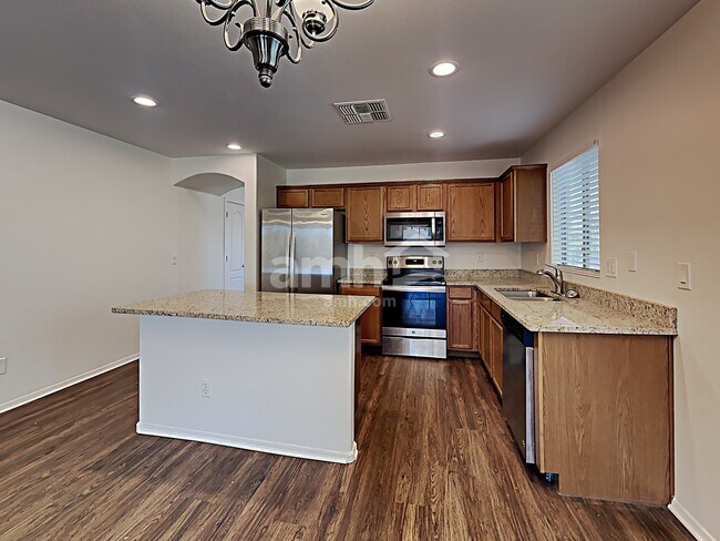 Photo - 23681 W La Salle St