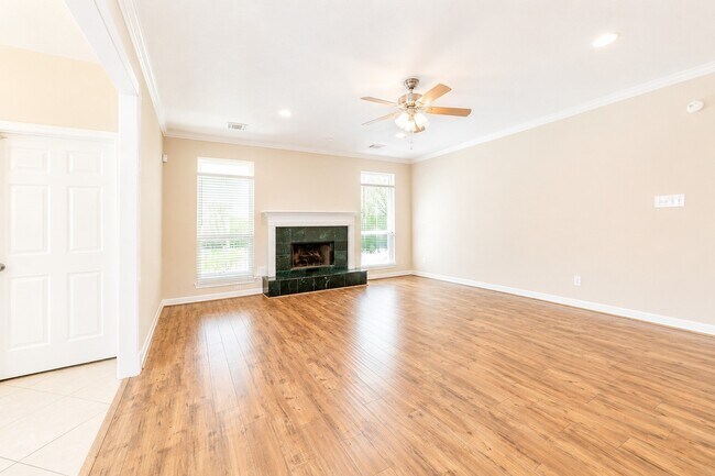 Photo - 1727 Park Forest Dr