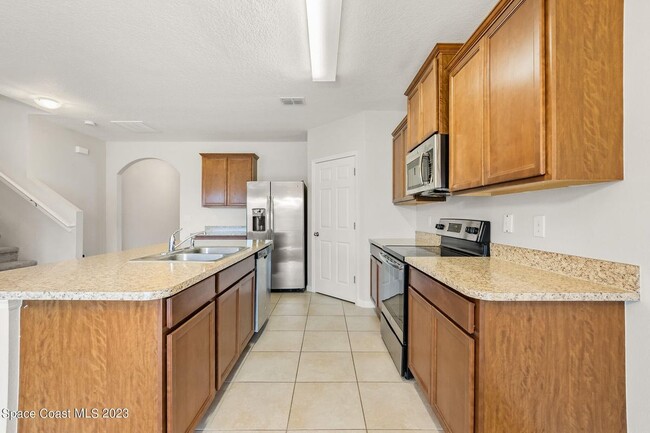 4637 Amaca Bay Ln