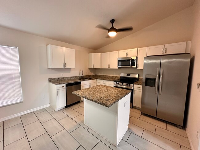 Photo - 318 NW 7th Pl