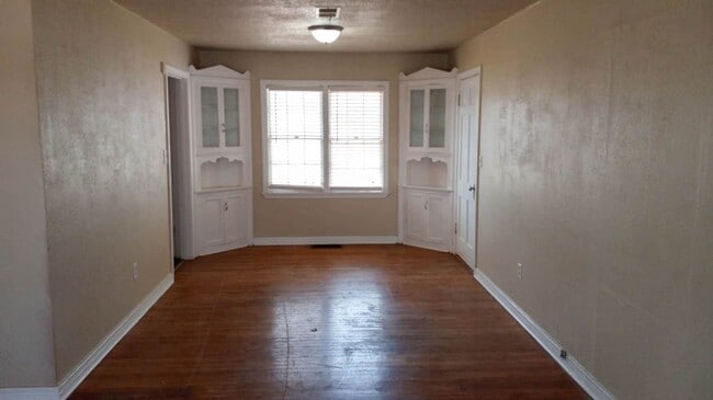 Photo - 1225 W Garza St