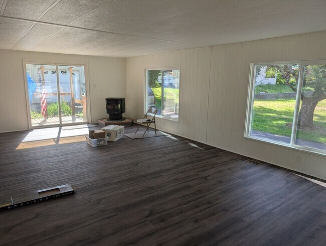 Photo - Hobbyist’s Dream with Shop, Greenhouse, and Open Space