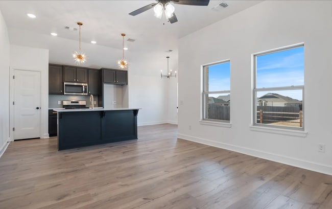 Photo - 409 Haven St