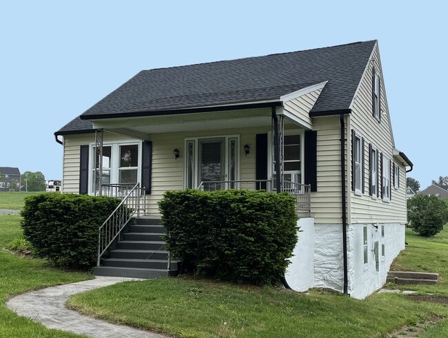 Single Family Home - Single Family Home