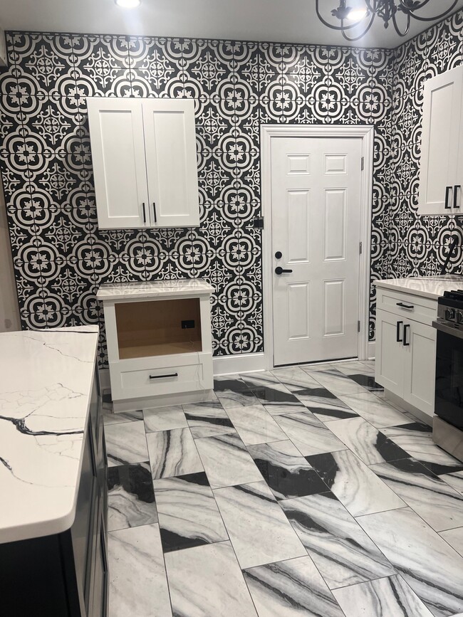 Photo - 5422 W Jackson Blvd Unit 2