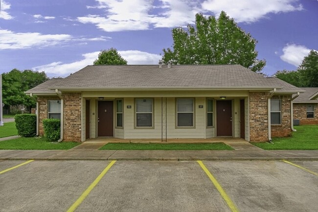 Photo - 1308 Jacksonville Dr