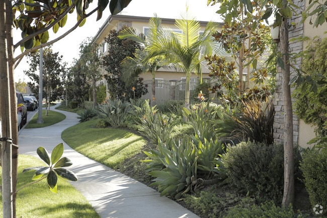 Photo - Country Club West Apartments