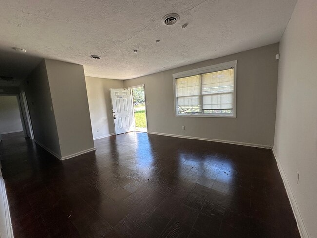 Photo - 3 bedrooms - West Augusta Rental – (30909) Living room, and den-Convenient location close to shop...