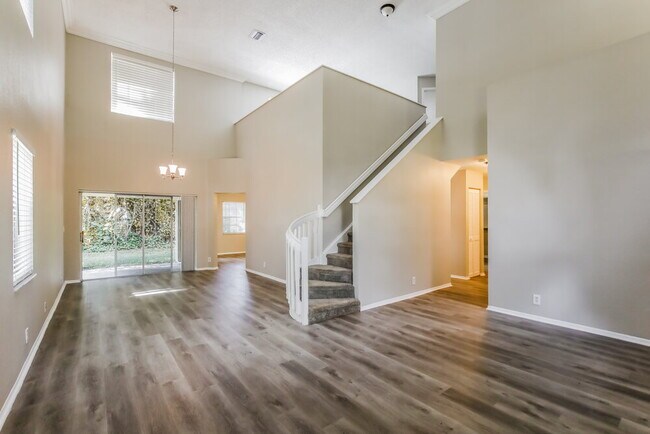 8506 NW 47th St
