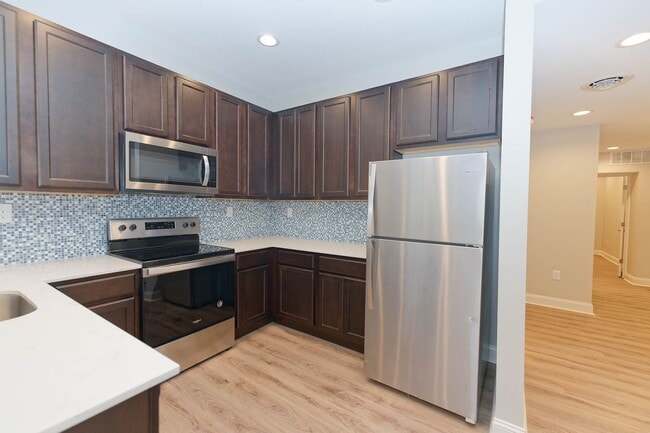 Photo - 536 Madison Ave Unidad 01