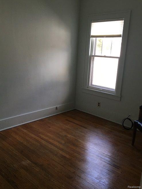 Photo - 34545 Ash St